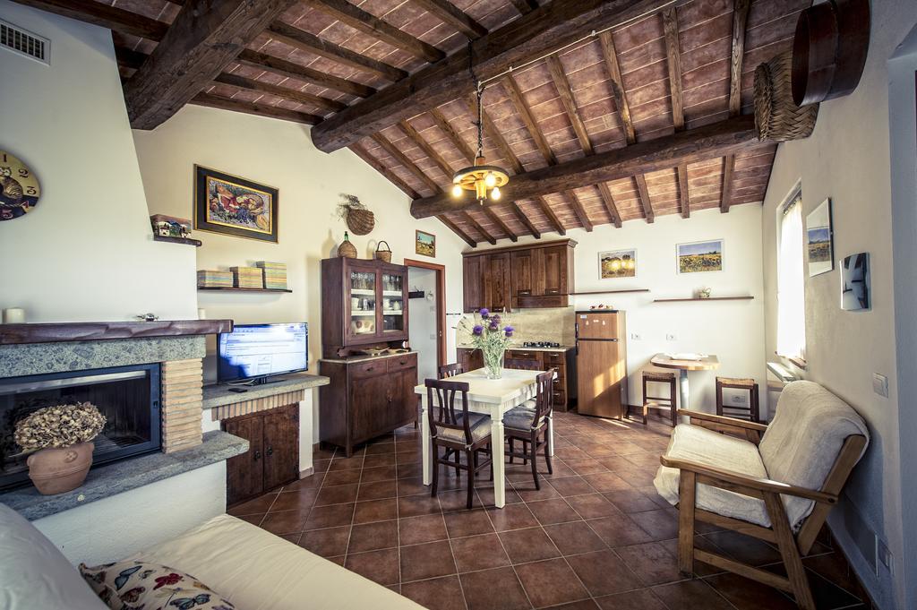 Agriturismo I Roseti Montepulciano Stazione Extérieur photo
